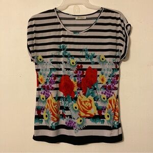 Floral Striped Women's Top size M Ace Fashions